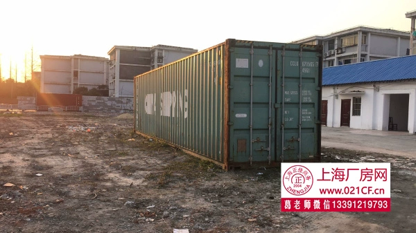 g1455宝山月浦镇上3亩场地空地土地 11间精装修住房办公出租 打包价29万一年 可谈