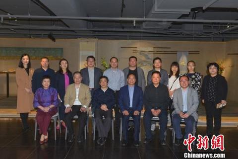 专家:城市户籍吸引力正下降 户口到底意味着什么