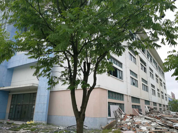 g1632	浦东临港万祥产业园区 独栋5400平方米厂房出售 单价3611元/平