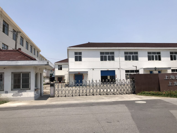  a8219 浦东祝桥镇权证厂房4000平方米独门独院2幢二层厂房 连1幢三层精装会所出租